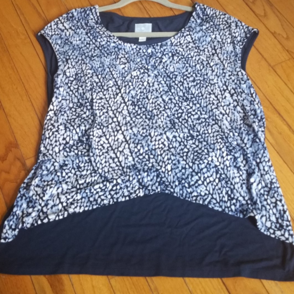 Short sleeve shirt